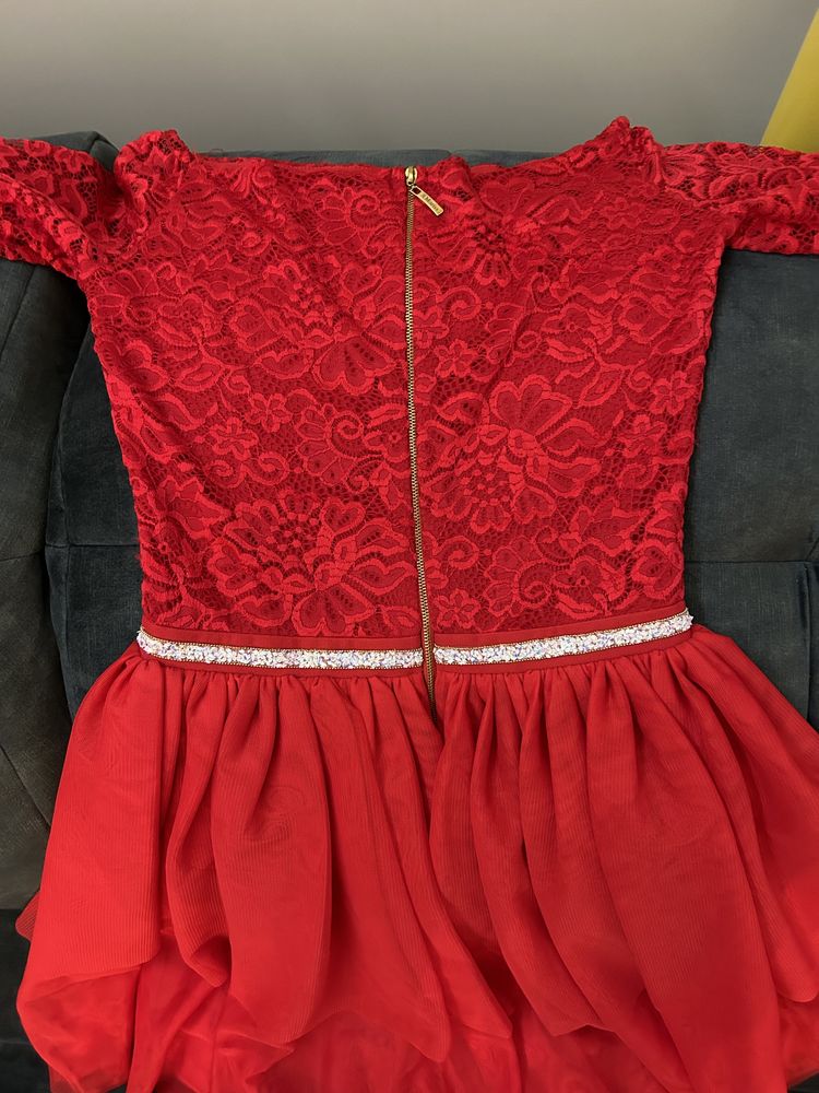 Nowa czerwona sukienka z metką