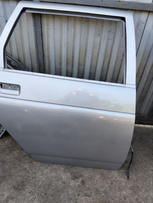 Двері до ВАЗ ЛАДА Жигуль 2111 , 2112 / 2110 сірі задні праві