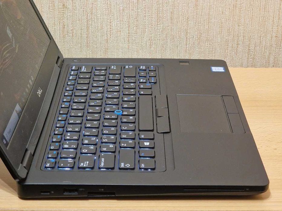 Ноутбук Dell Latitude 5490 Core i5-8250U RAM16Gb SSD256 Батарея 9годин