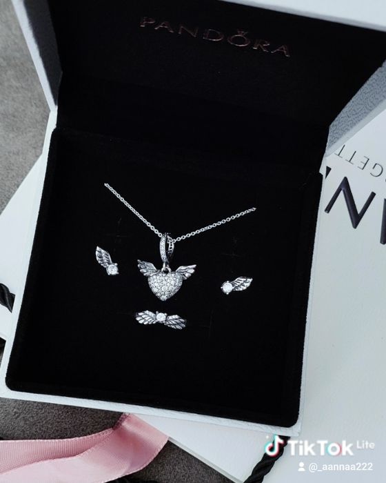 Пандора браслет сережки підвіска сердечко крила Янгола