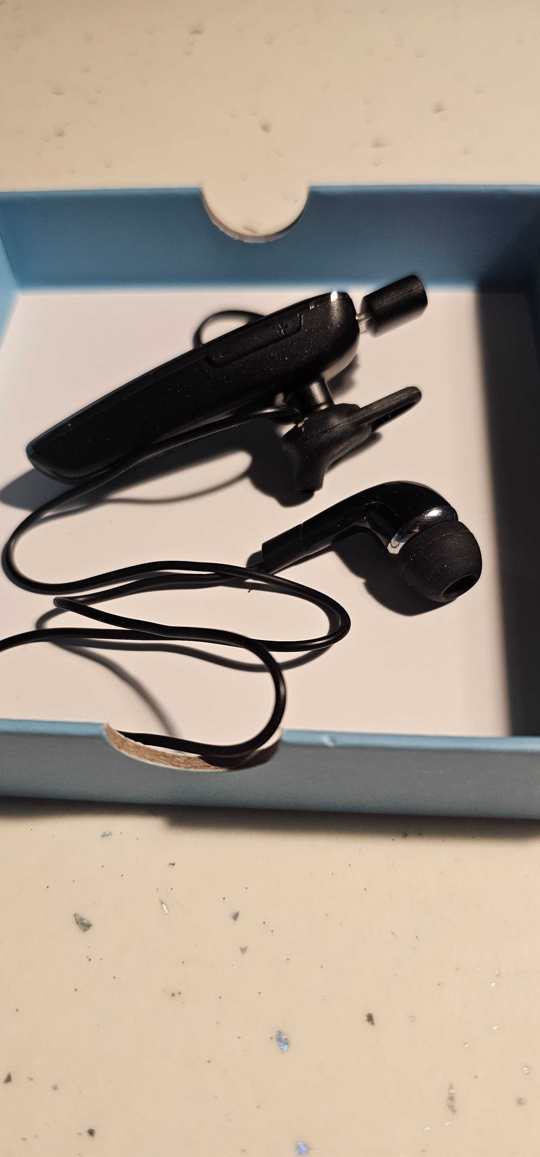 Bezprzewodowy zestaw słuchawkowy Bluetooth 5.0 New Bee LC-B30
