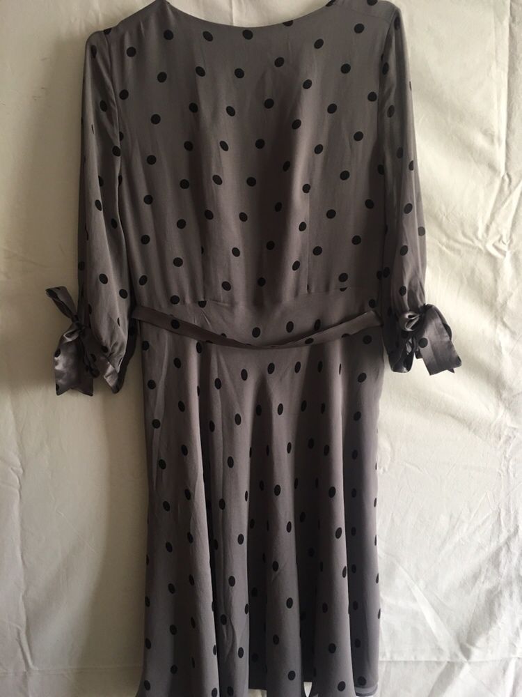 Sukienka w grochy , rekaw 3/4 , rozmiar S