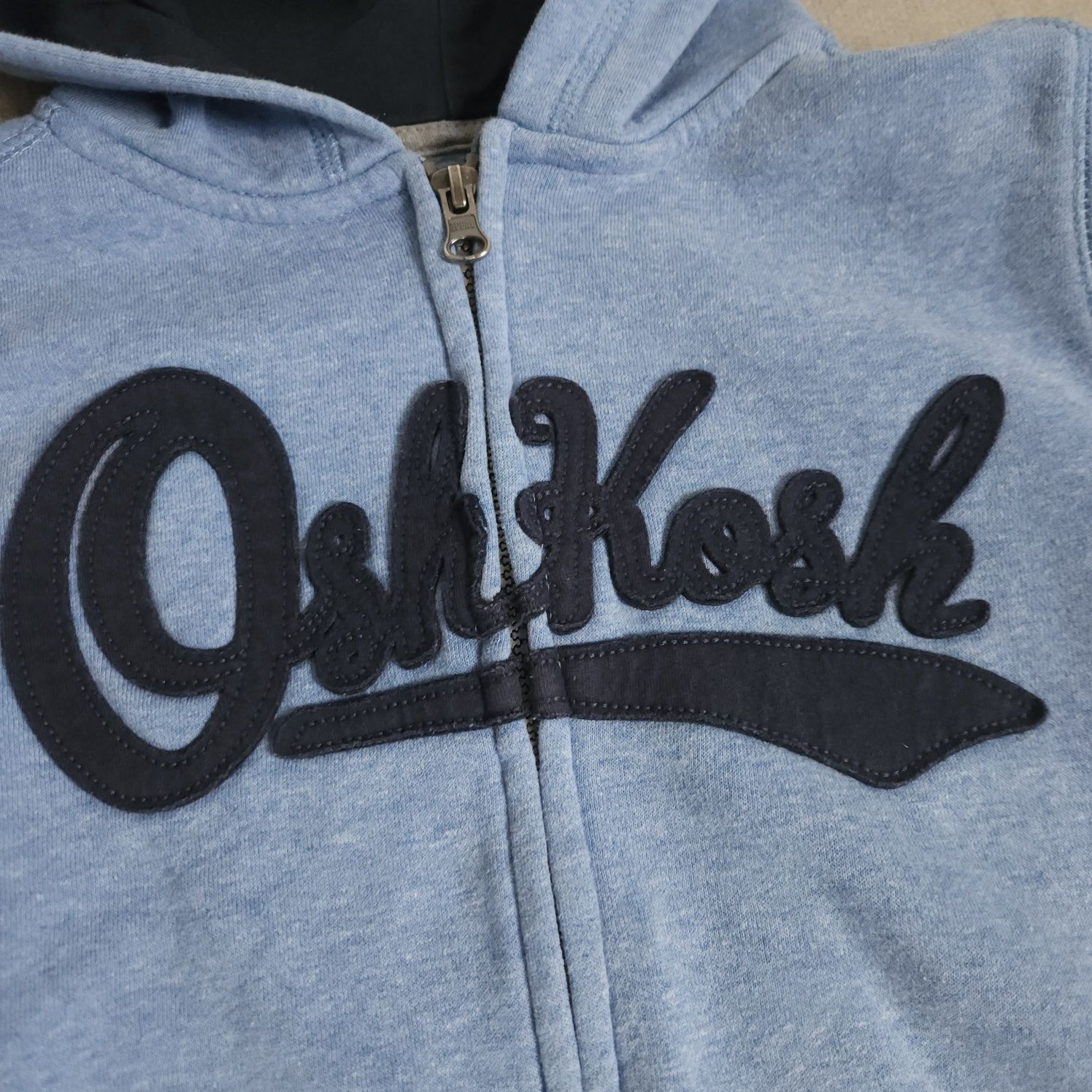 Oshkosh B'gosh bluza chłopięca z kapturem r. 122 7 lat