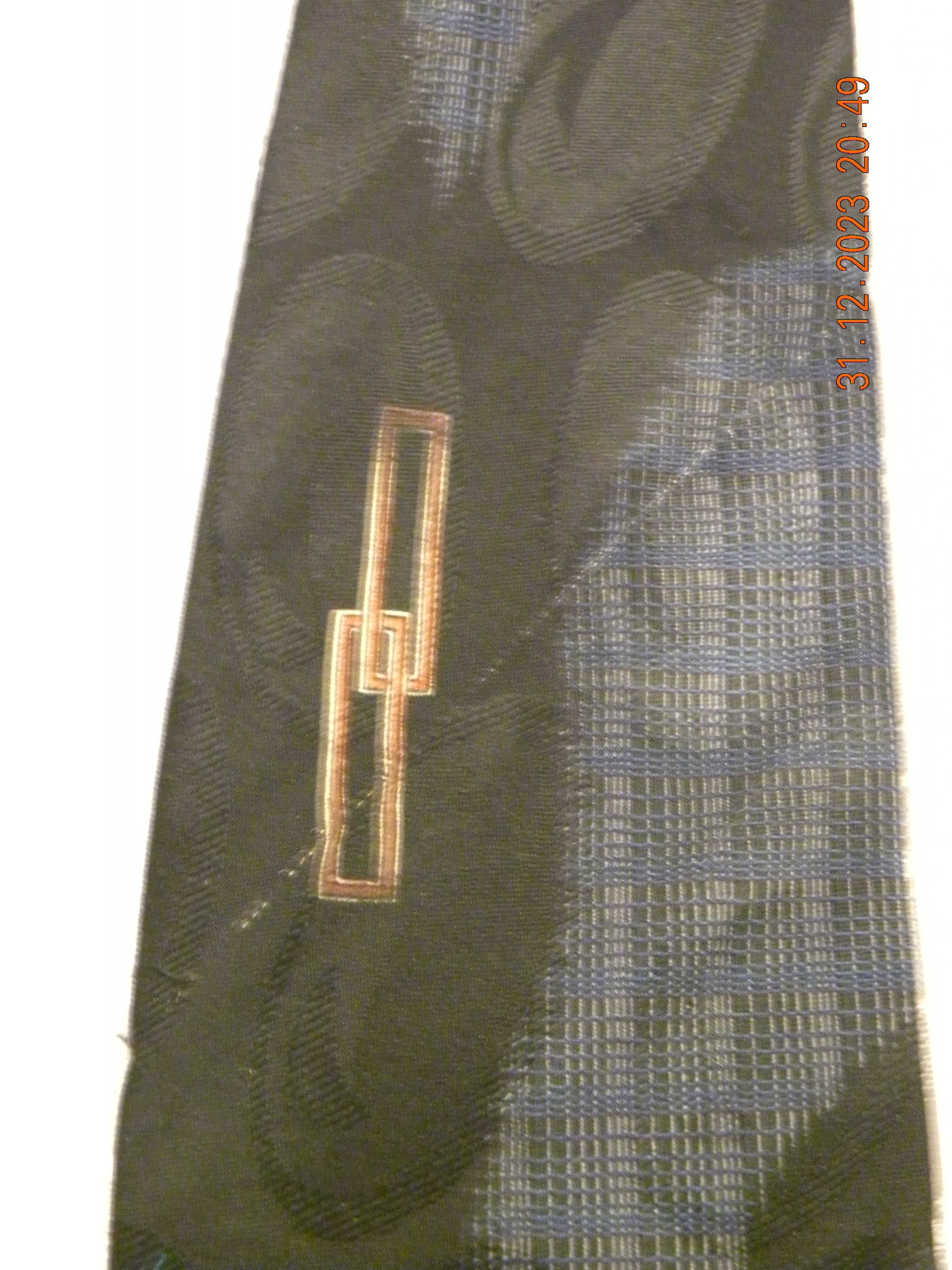 Krawat wizytowy z kolekcji Röda Sigillet