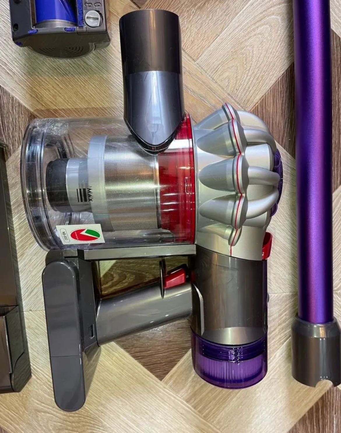 Oryginalny odkurzacz dyson v8