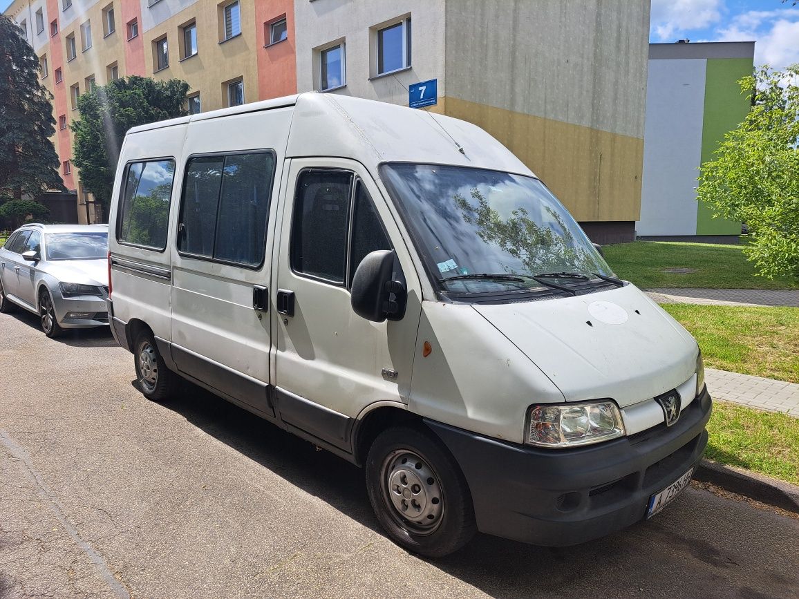 Bus Peugot Boxer 2/2 D dizelisel
