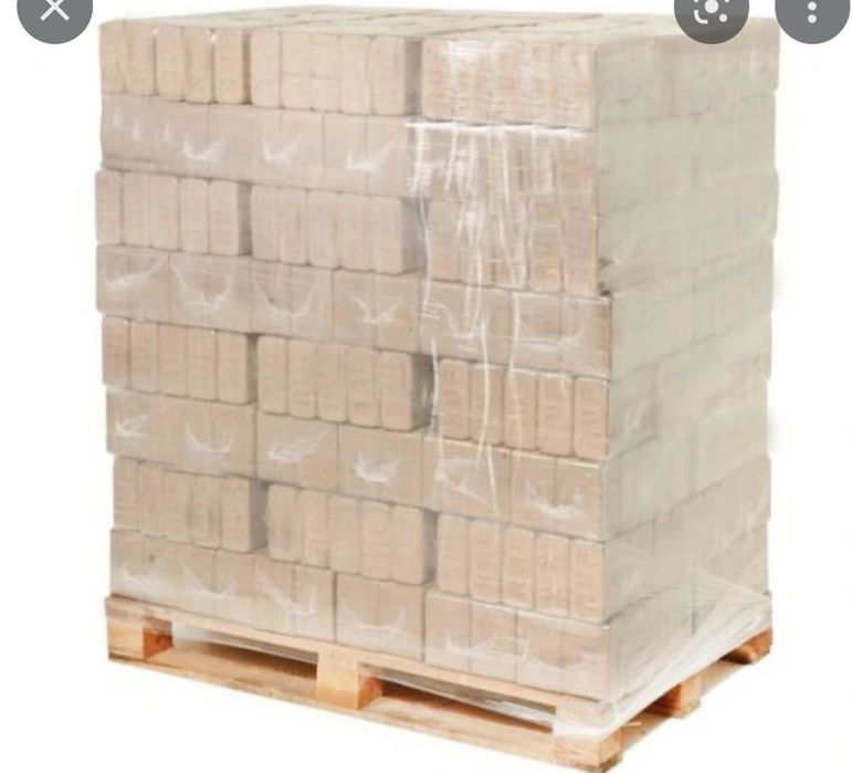 Sprzedam brykiet drzewny  pakowany po 10kg drewno rozpałkowe