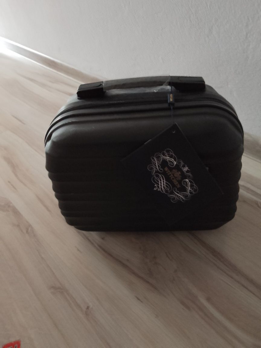 Kosmetyczka podróżna czarna Wittchen