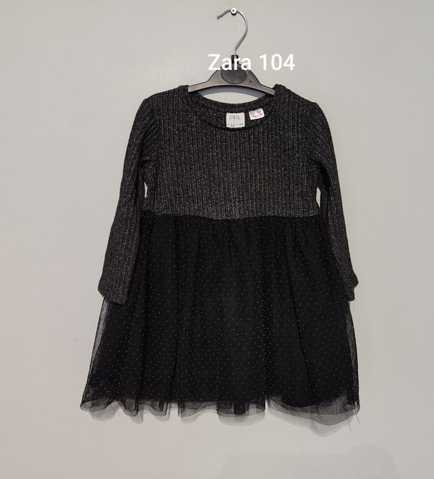 Czarna sukienka sweterkowa góra tiul dół Zara 104