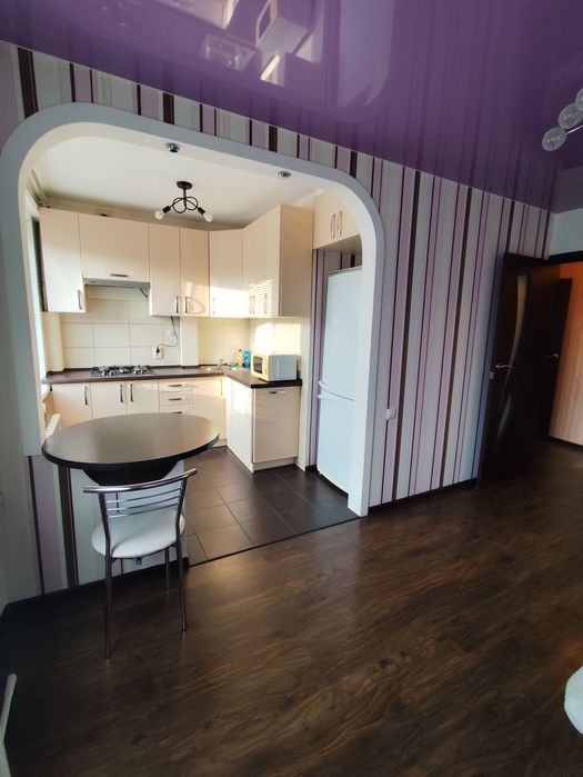 2-кімн квартира з ремонтом, меблі і техніка! Кондратьєва