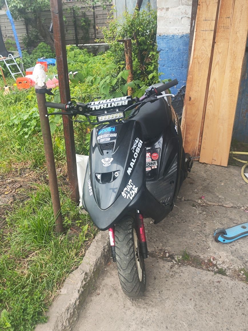 Ямаха джог ZR на конфу