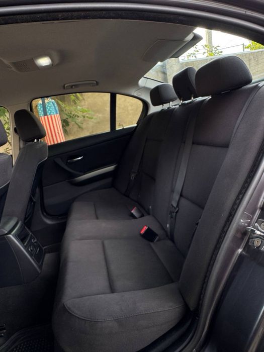 BMW E90 2.0 бензин ,