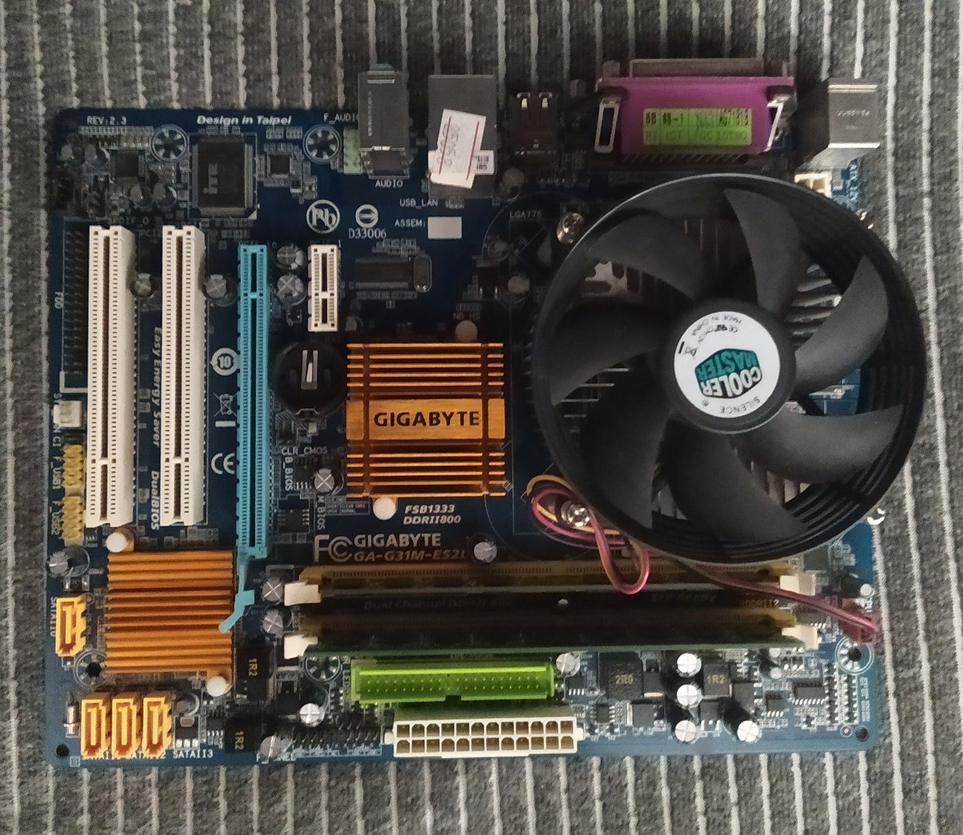 Комплект  сокете 775, Gigabyte GA-G31M-ES2L, ntel Celeron CPU E3300.