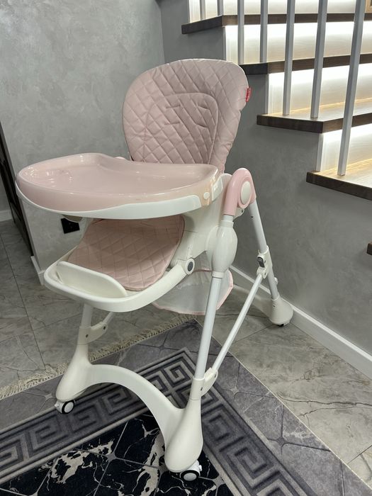 Продам годувальне крісло Carrello