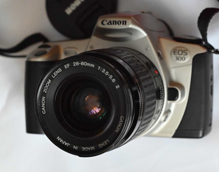 Lustrzanka  analogowa Canon EOS 300