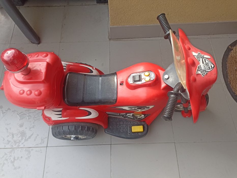 Mota elétrica criança