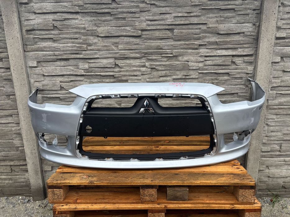 Mitsubishi Lancer X zderzak przedni