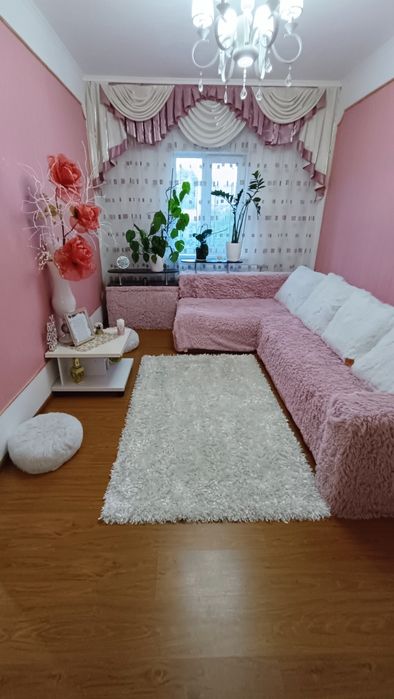 Оренда будинку з басейном на Роші