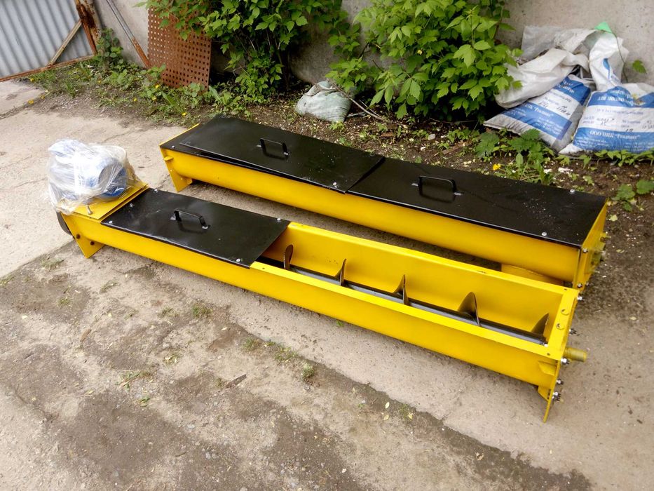 Шнековий погрузчик (навантажувач, зернометатель, конвейєр) зерна, соі