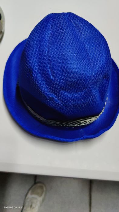 Chapéus casacos e calças