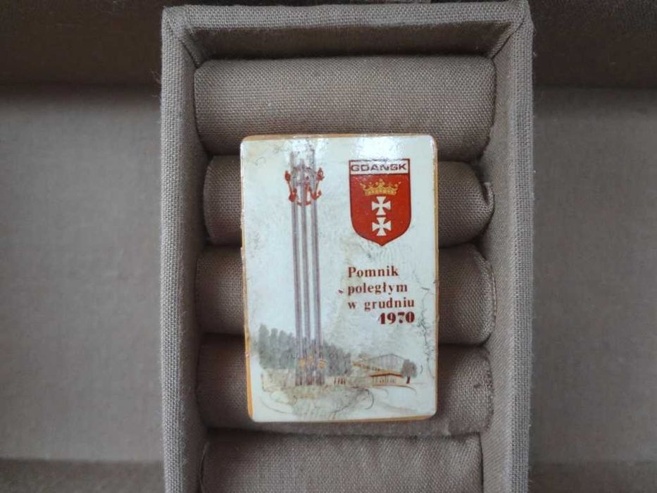 Znaczek Solidarność Gdańsk grudzień 1970 Warto!