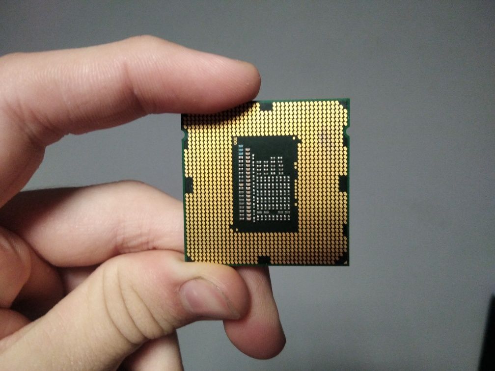 Процесор Intel Core i3-2100 б/у