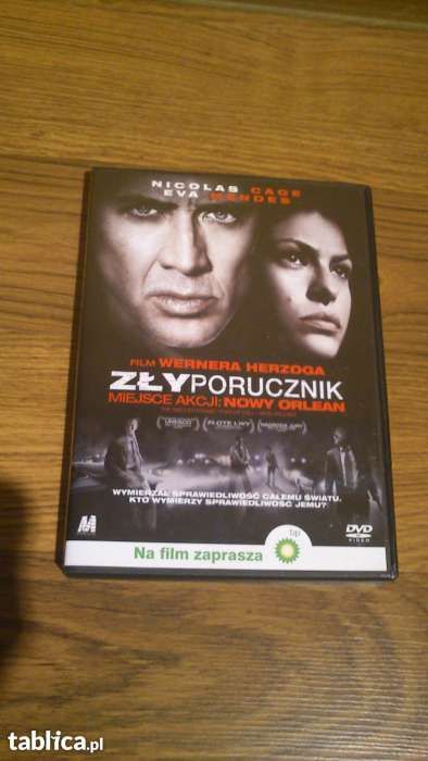 Film "Zły porucznik" Z Nicolasem Cagem i Evą Mendez.