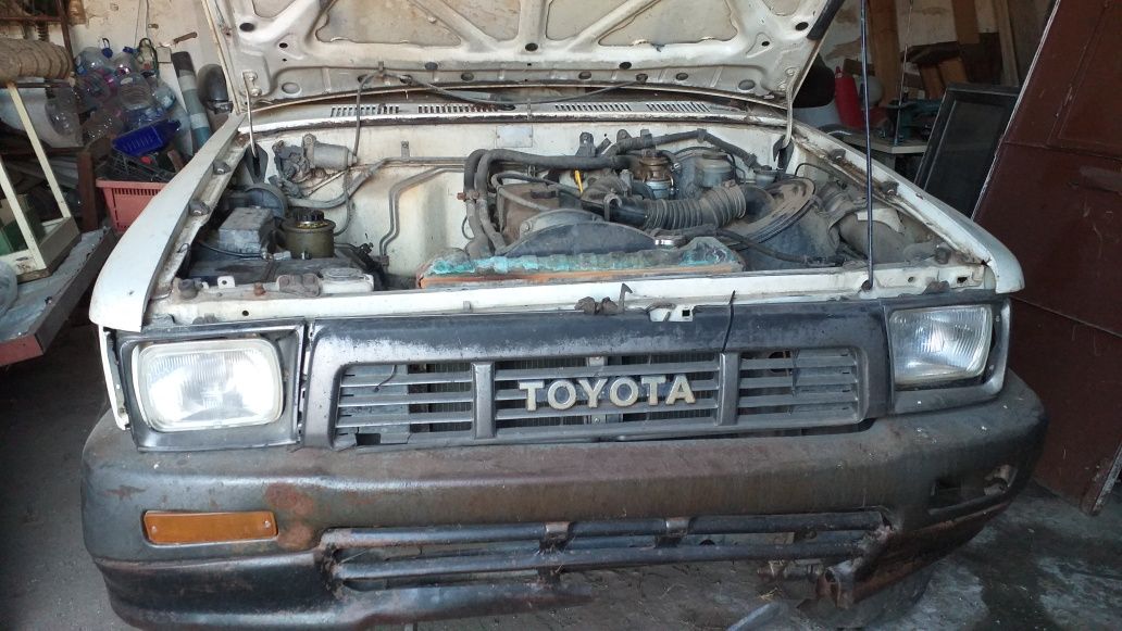 Motor Toyota hilux