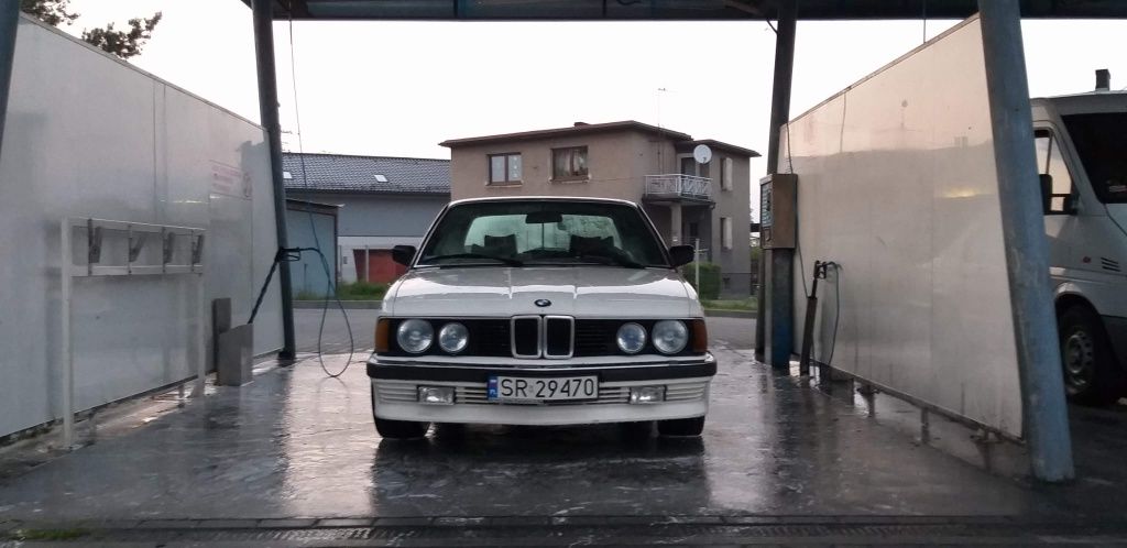 Sprzedam Bmw e23 730i zarejestrowany