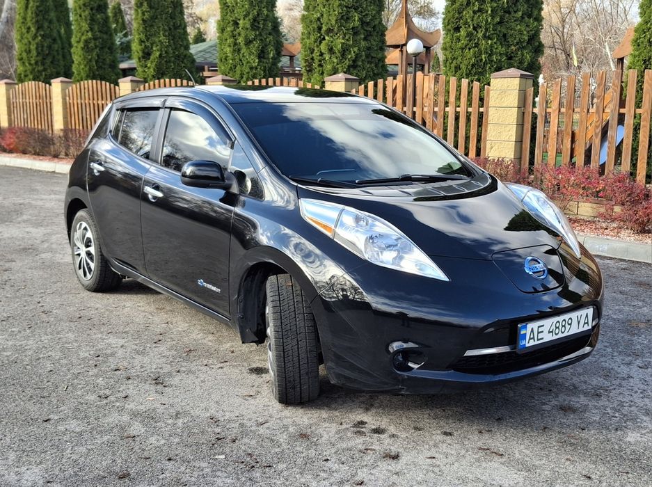 Nissan leaf 30kw 2016р.