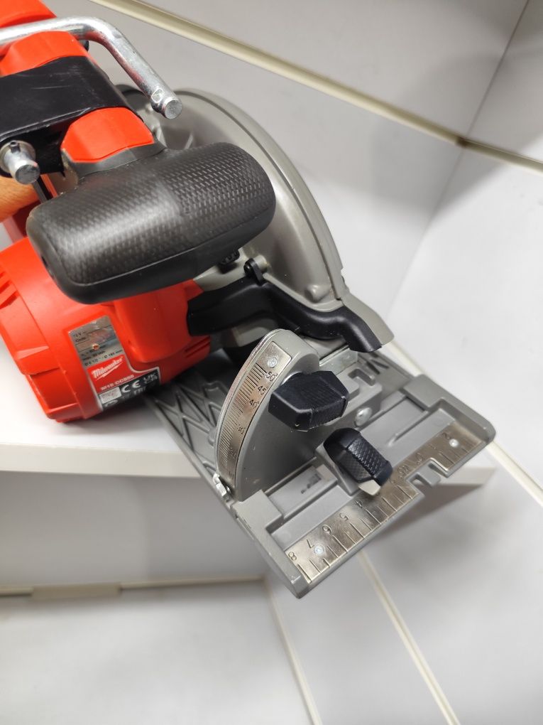 Milwaukee M18 CCS55 безщіткова акумуляторна паркетка Мілвоке оригінал