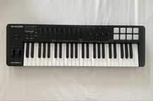 Controlador MIDI M-Audio Oxygen 49