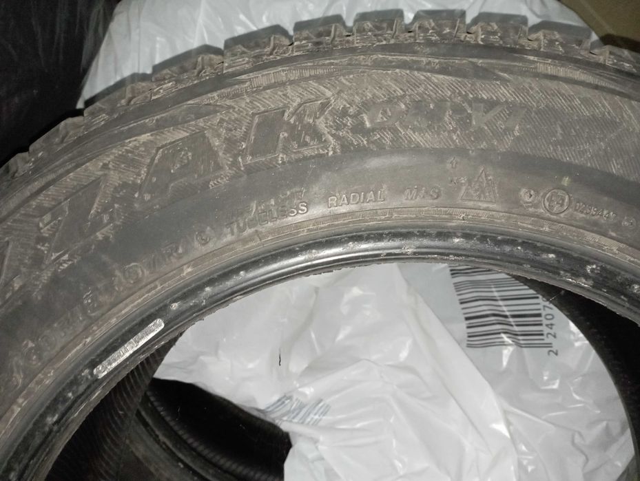 Шины Bridgestone, Blizzak DM-V1, 235/60/R18, зимние БУ