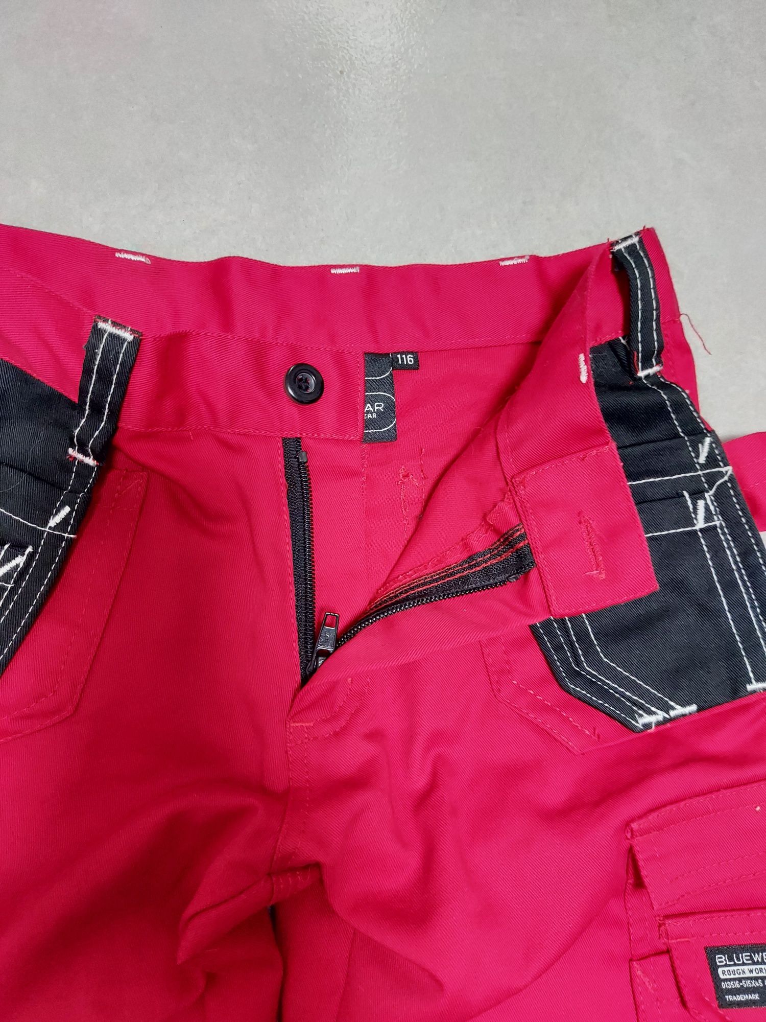 BlueWear spodnie robocze roz.116 dziecięce, czerwone