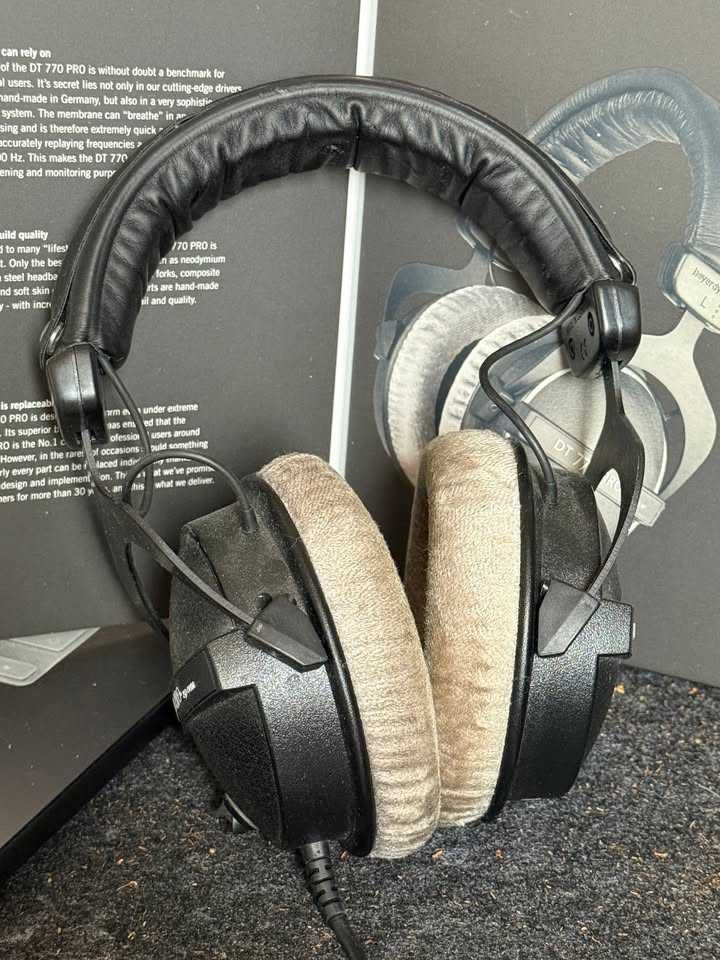 Beyerdynamic DT 770 Pro – 250 Ohm – Auscultadores de Estúdio