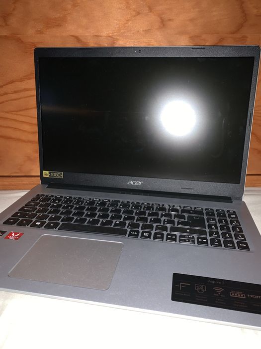 Portátil Acer Aspire 3 Ryzen 5 3500U