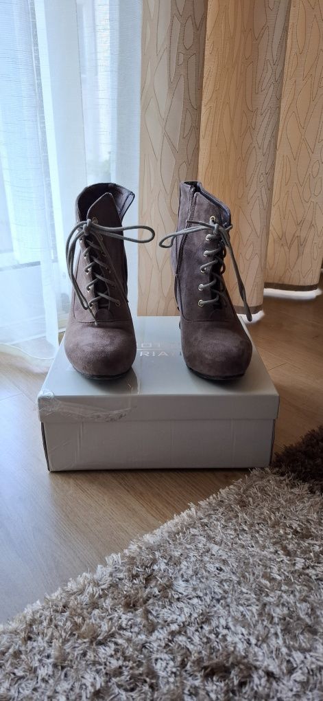 Botins camel N. 37
