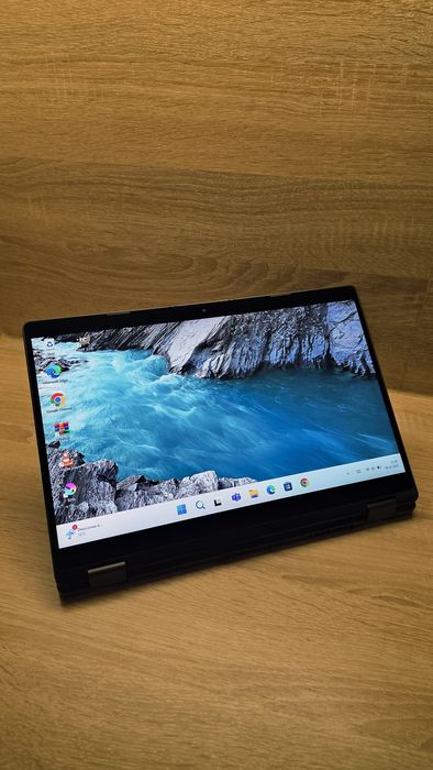 Laptop Dell Latitude Dotykowy 2w1 i5-8365U 16GB DDR4 256GB SSD Win11