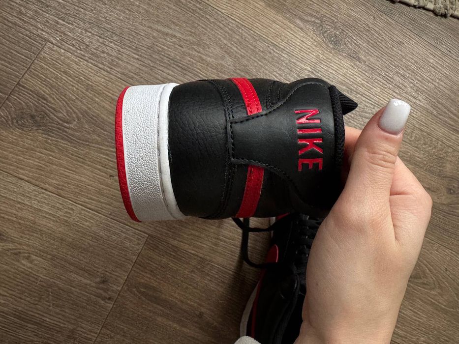 Кроссовки Nike Court Vision Mid