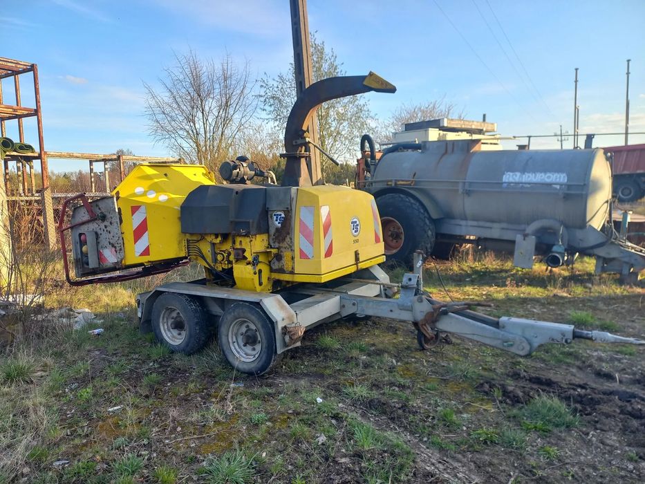 Rębak spalinowy na podwoziu tandem TS 550 M - średnica pnia do 25cm