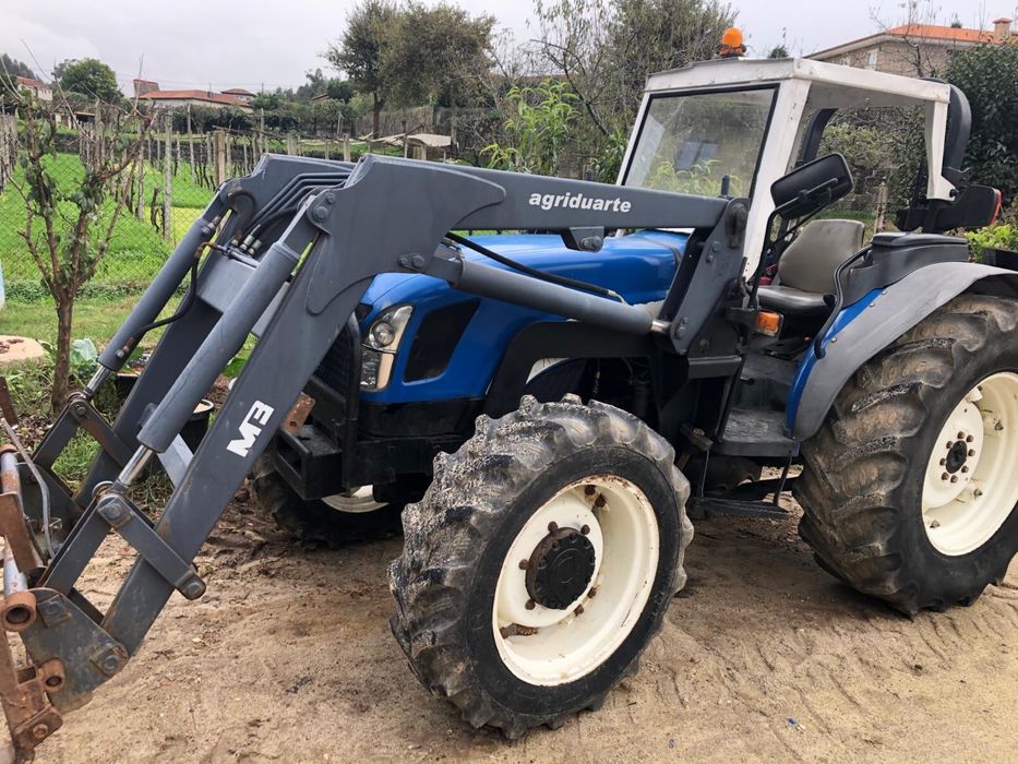 Trator Newholland TN95A