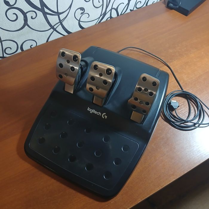 Кермо Logitech g29 + Shifter