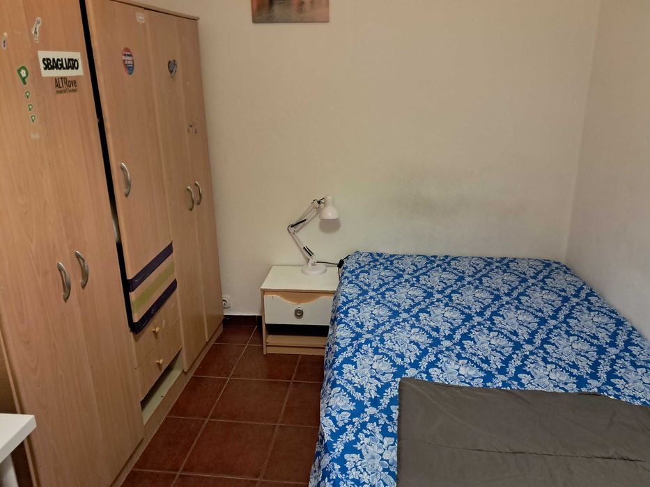 Quarto CASAL. Metro Marquês. CentroLISBOA. Entrada imediata.