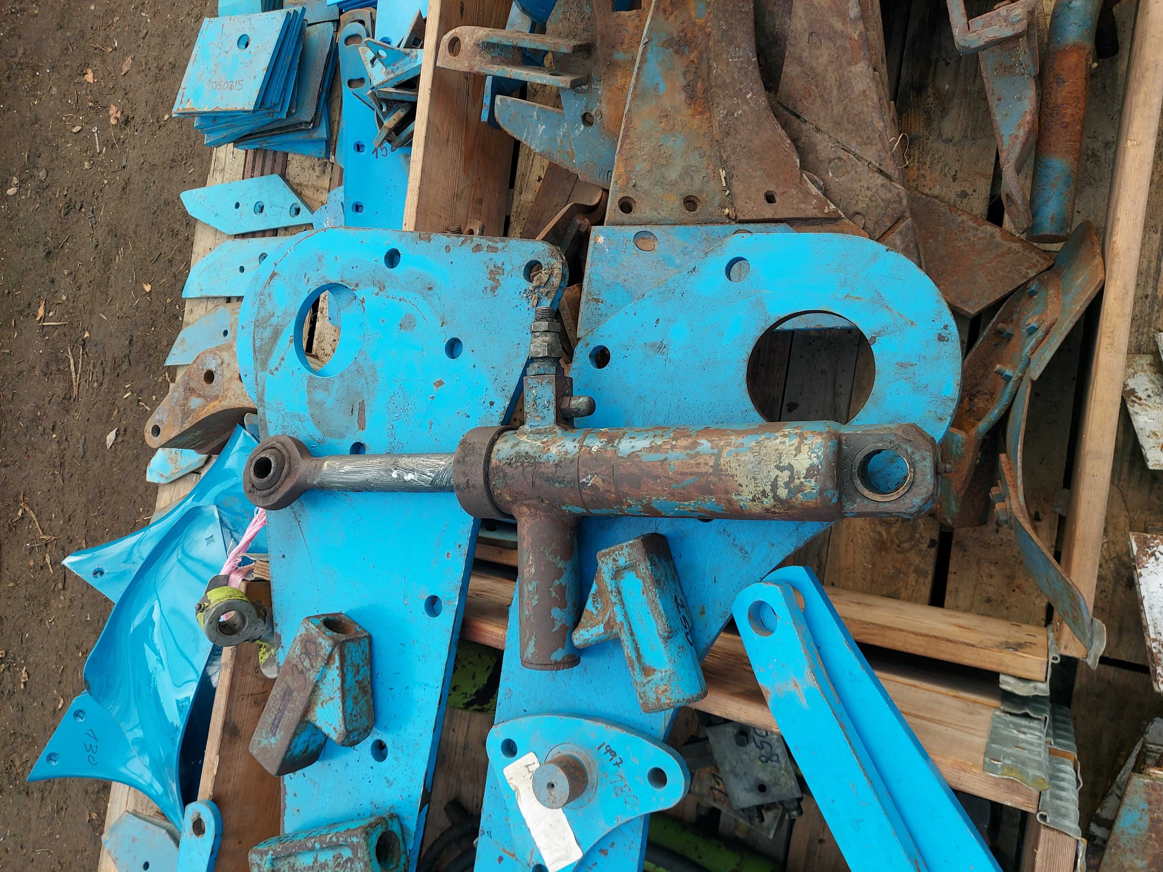 Siłownik obrotu lemken ransomes dowdeswell  rabewerk  i inne