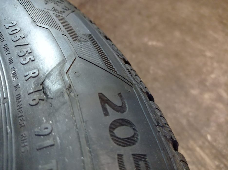 Opona zimowa Barum Polaris 5 205/55/16