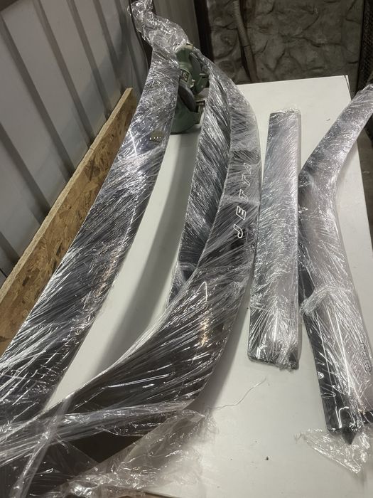 Продам дефлектор тойота лендкрузер 200 и фольцваген джетта