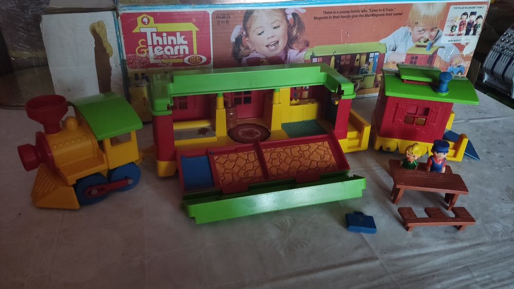 Продам винтажную коллекционную железную дорогу 1975 г