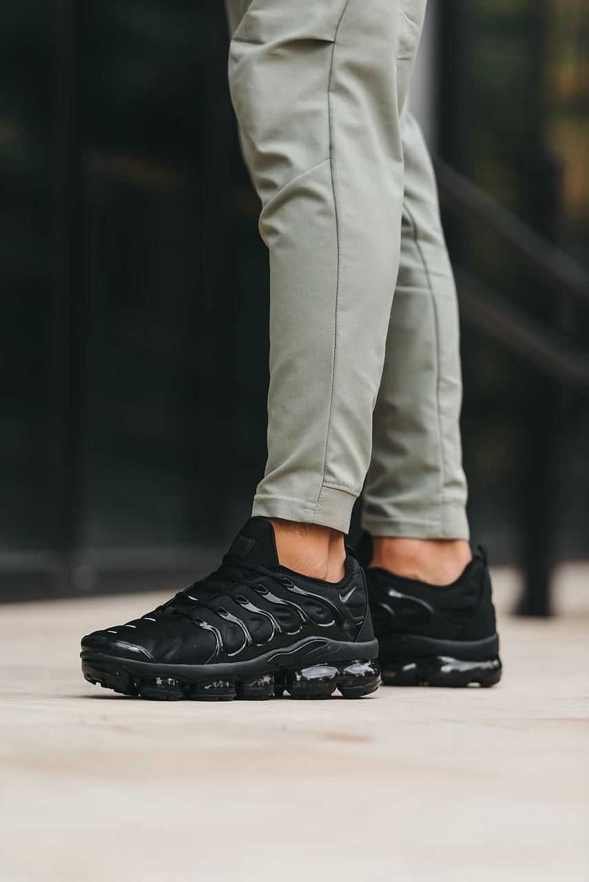Мужские кроссовки Nike VaporMax Plus Tn Black Premium. Размеры 40-46