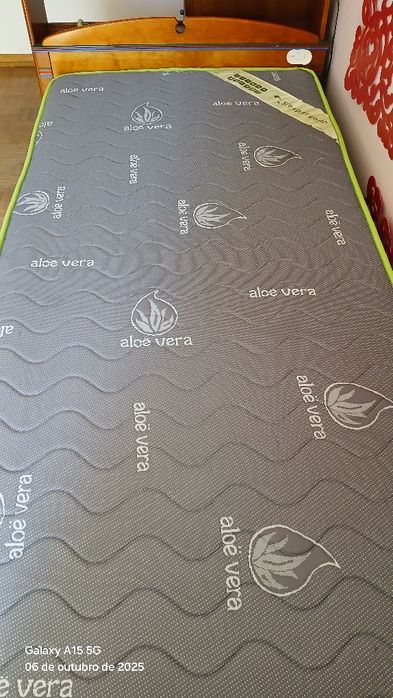 Vendo colchão Sleepdream para cama individual