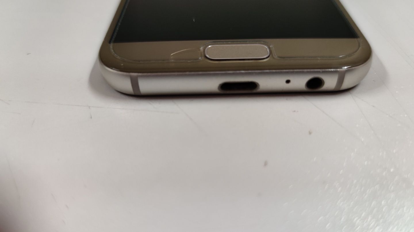 Продам  Samsung A6 T585